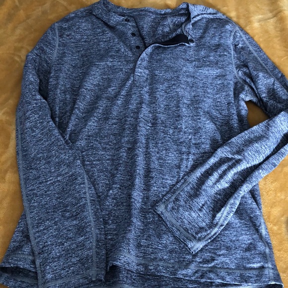 Lululemon Mens Sz L grey/black Henley NWOT - Picture 1 of 3
